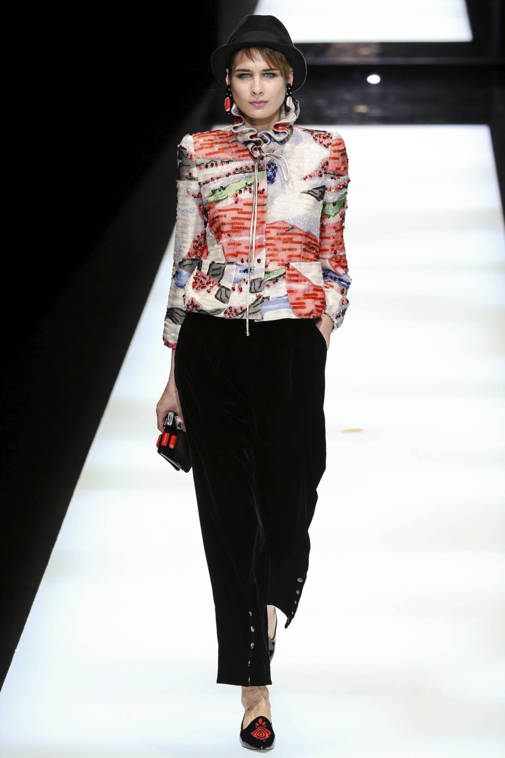 Fashion Week Milan Fall/Winter 2017 look 72 from the Giorgio Armani collection womenswear