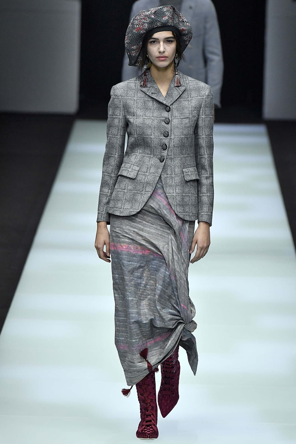 Fashion Week Milan Fall/Winter 2018 look 17 from the Giorgio Armani collection 女装