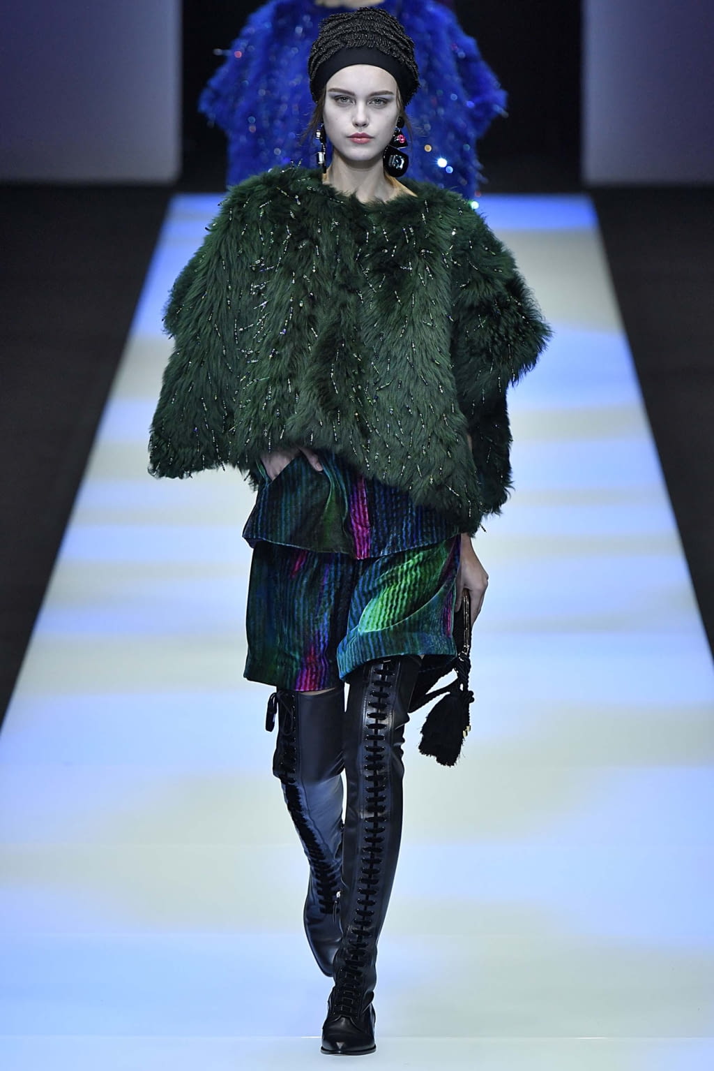 Fashion Week Milan Fall/Winter 2018 look 74 de la collection Giorgio Armani womenswear