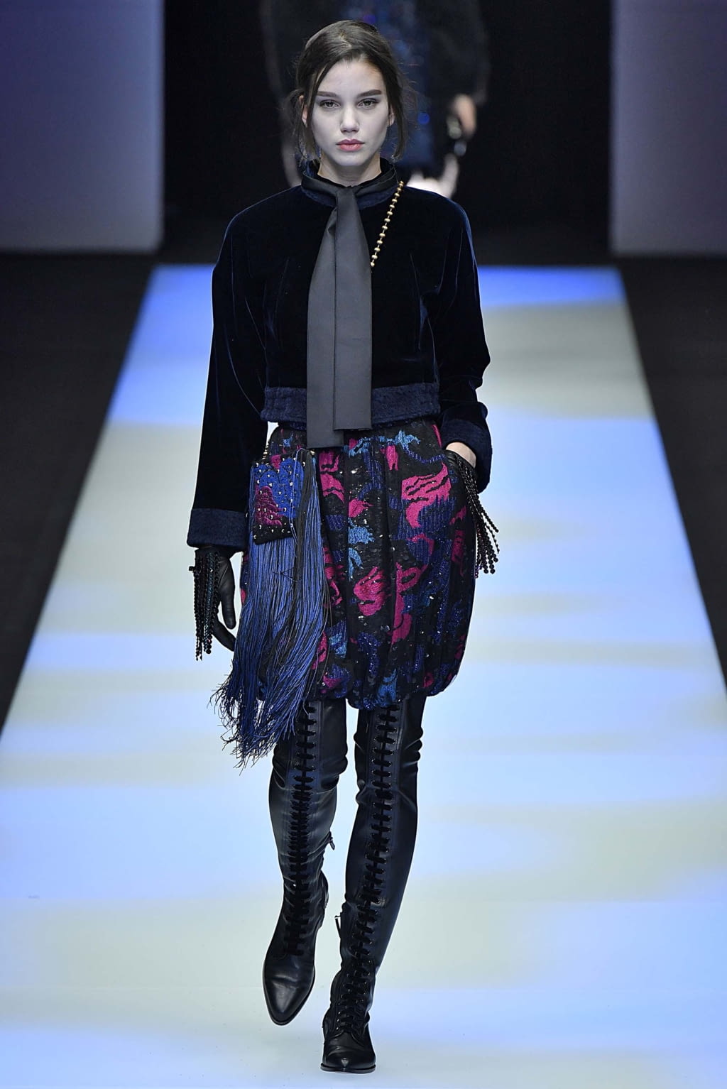 Fashion Week Milan Fall/Winter 2018 look 77 from the Giorgio Armani collection womenswear