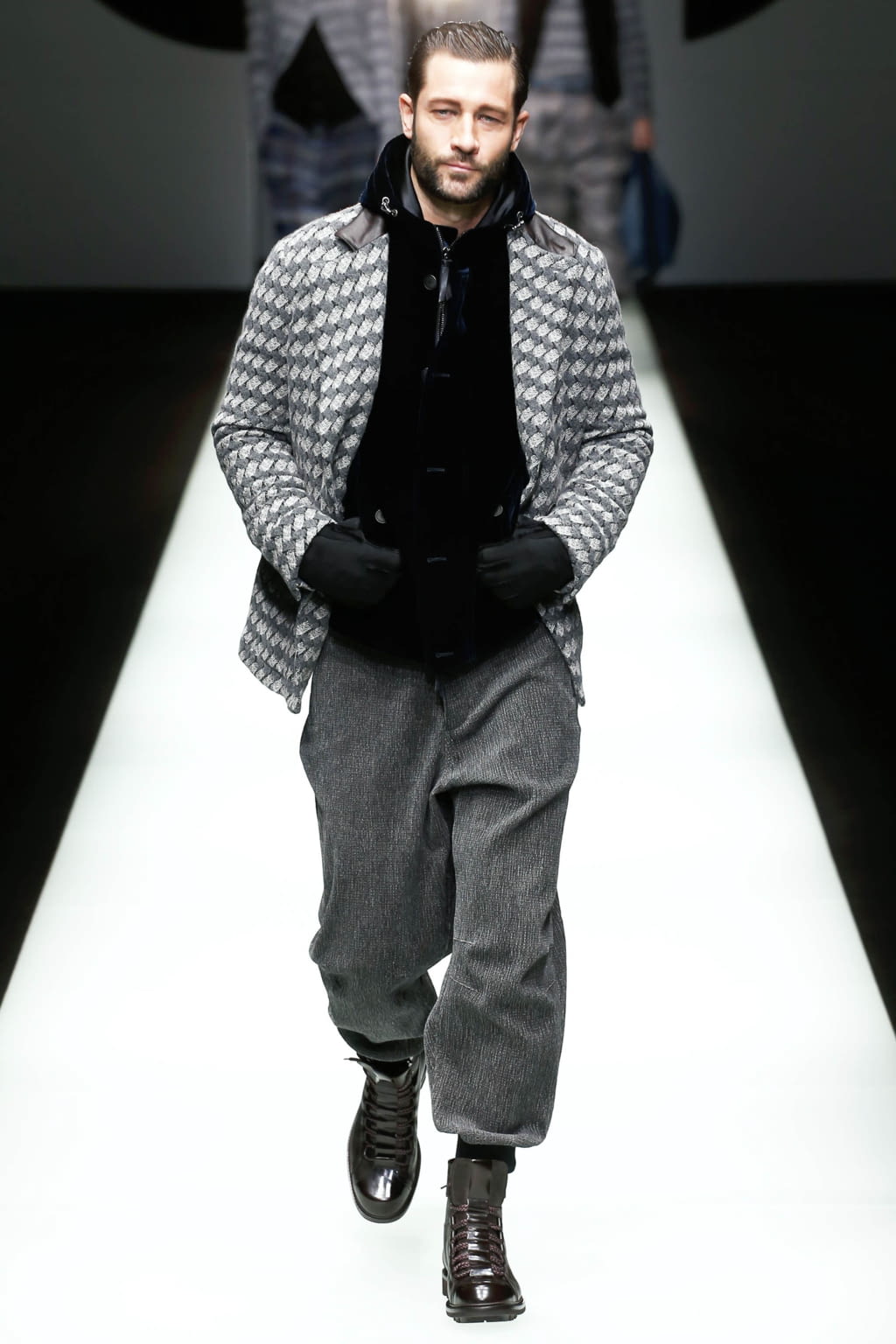 Fashion Week Milan Fall/Winter 2018 look 11 from the Giorgio Armani collection menswear