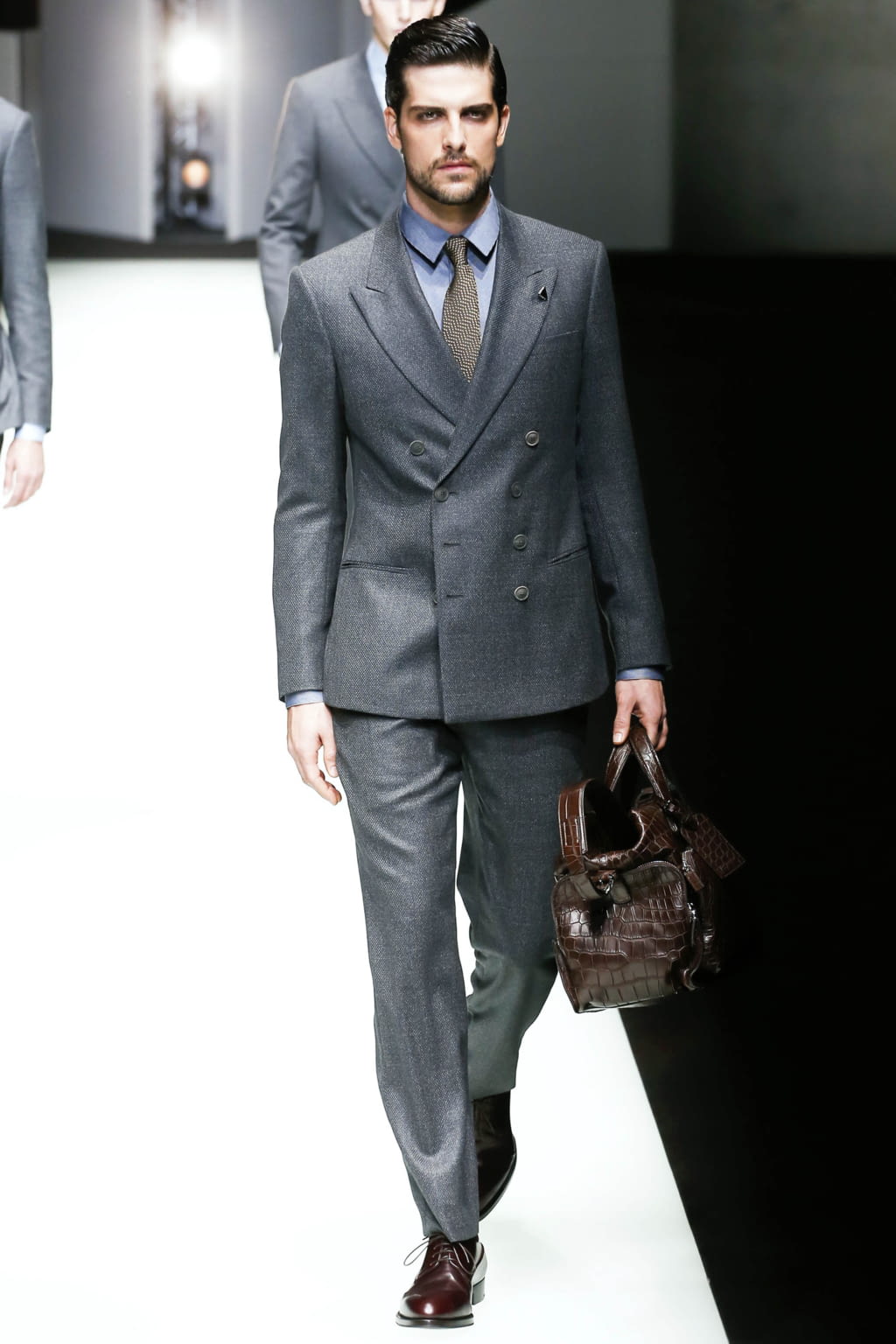 Fashion Week Milan Fall/Winter 2018 look 20 from the Giorgio Armani collection menswear
