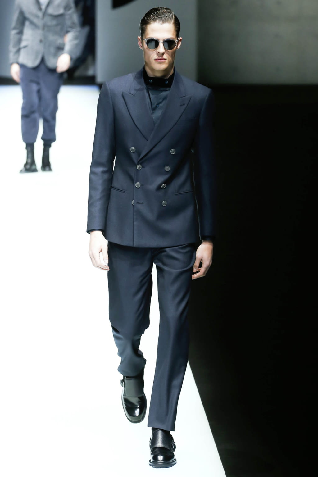 Fashion Week Milan Fall/Winter 2018 look 24 from the Giorgio Armani collection menswear