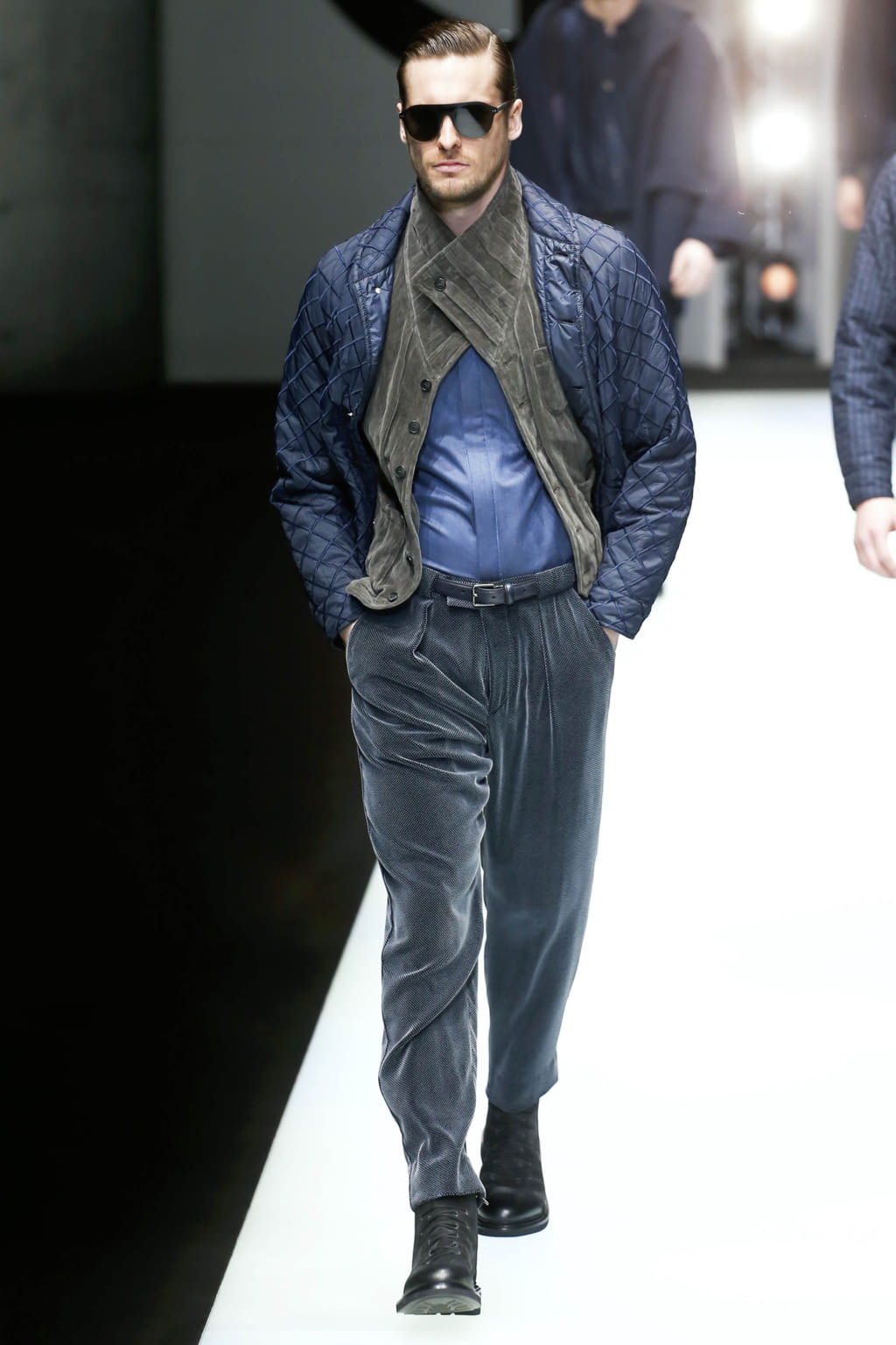 Fashion Week Milan Fall/Winter 2018 look 36 de la collection Giorgio Armani menswear