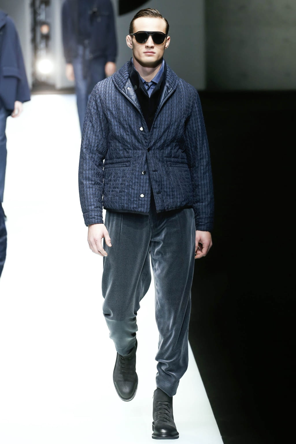 Fashion Week Milan Fall/Winter 2018 look 37 from the Giorgio Armani collection menswear