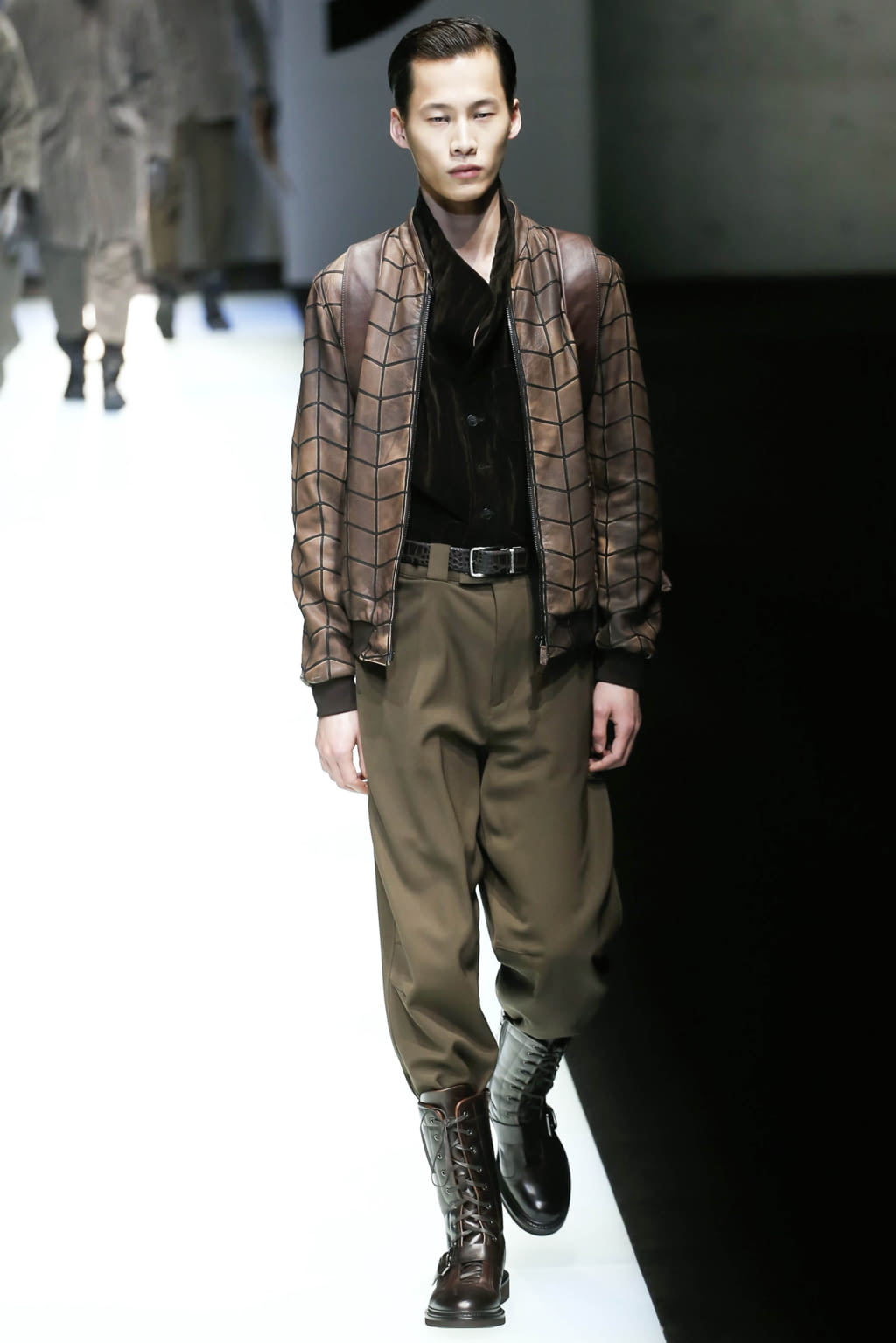 Fashion Week Milan Fall/Winter 2018 look 53 from the Giorgio Armani collection 男装