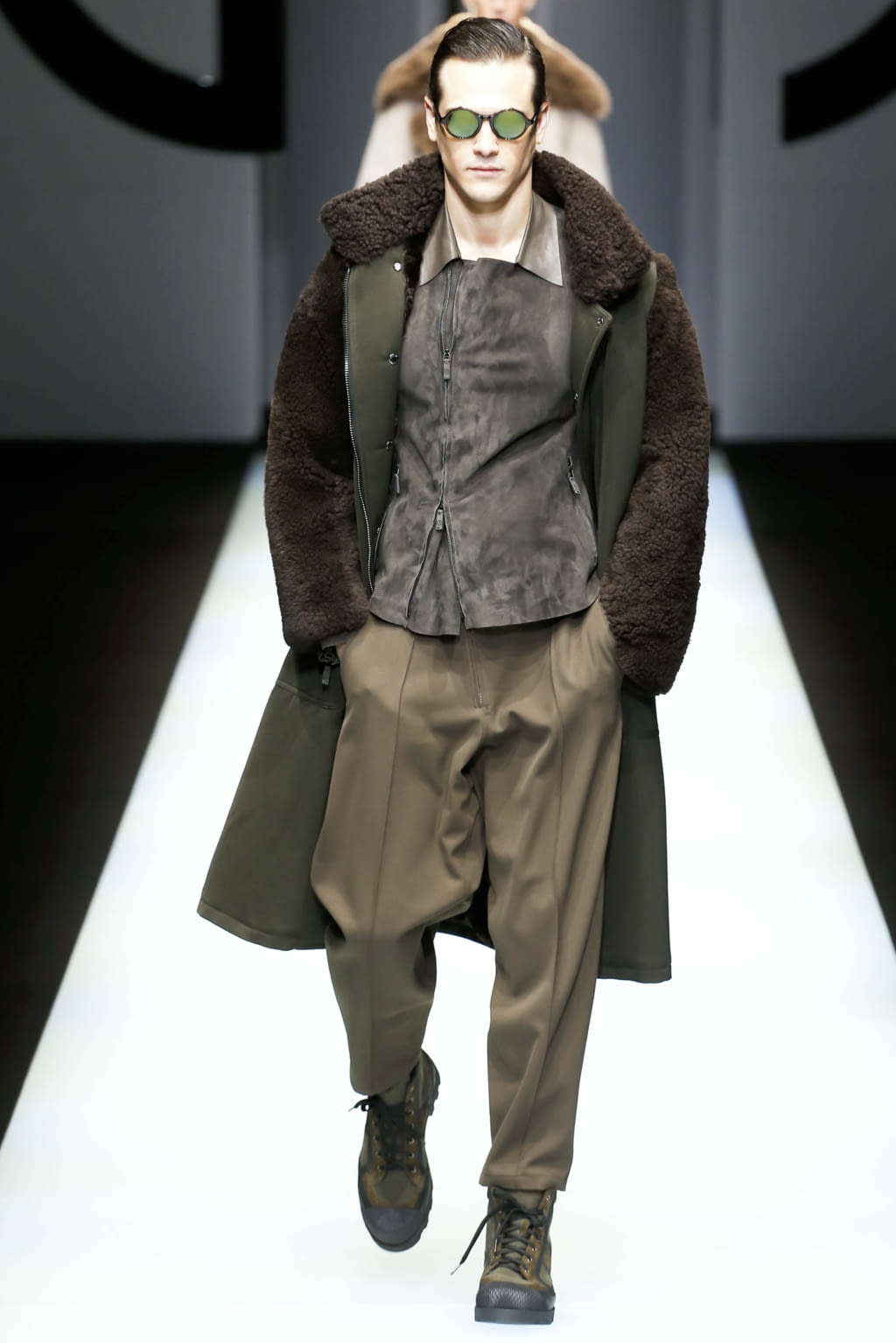 Fashion Week Milan Fall/Winter 2018 look 59 from the Giorgio Armani collection menswear