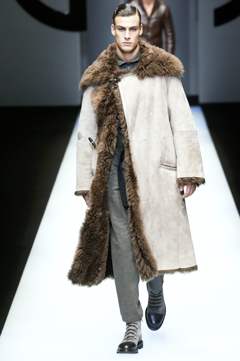 Fashion Week Milan Fall/Winter 2018 look 60 from the Giorgio Armani collection menswear