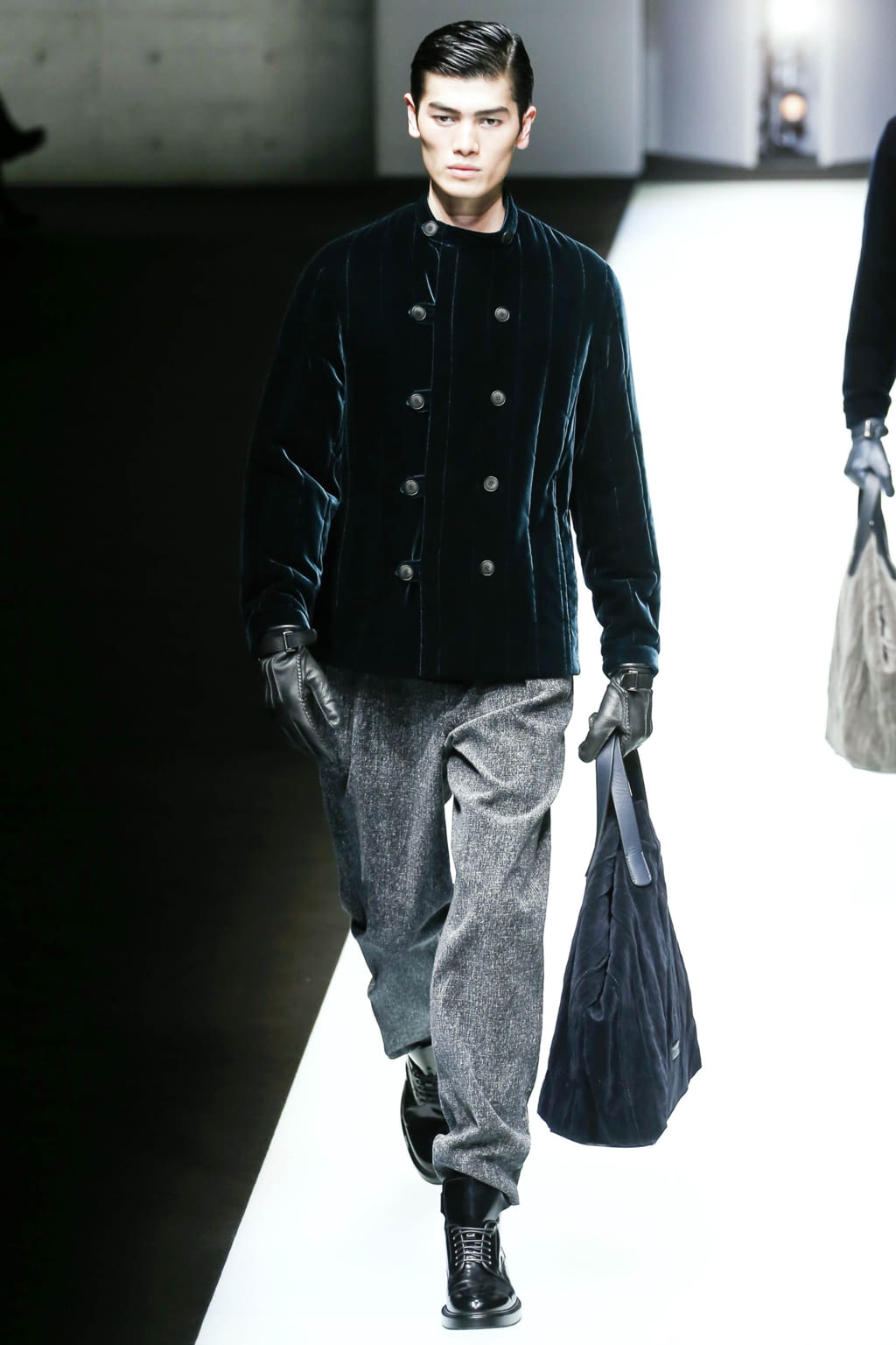 Fashion Week Milan Fall/Winter 2018 look 73 from the Giorgio Armani collection menswear