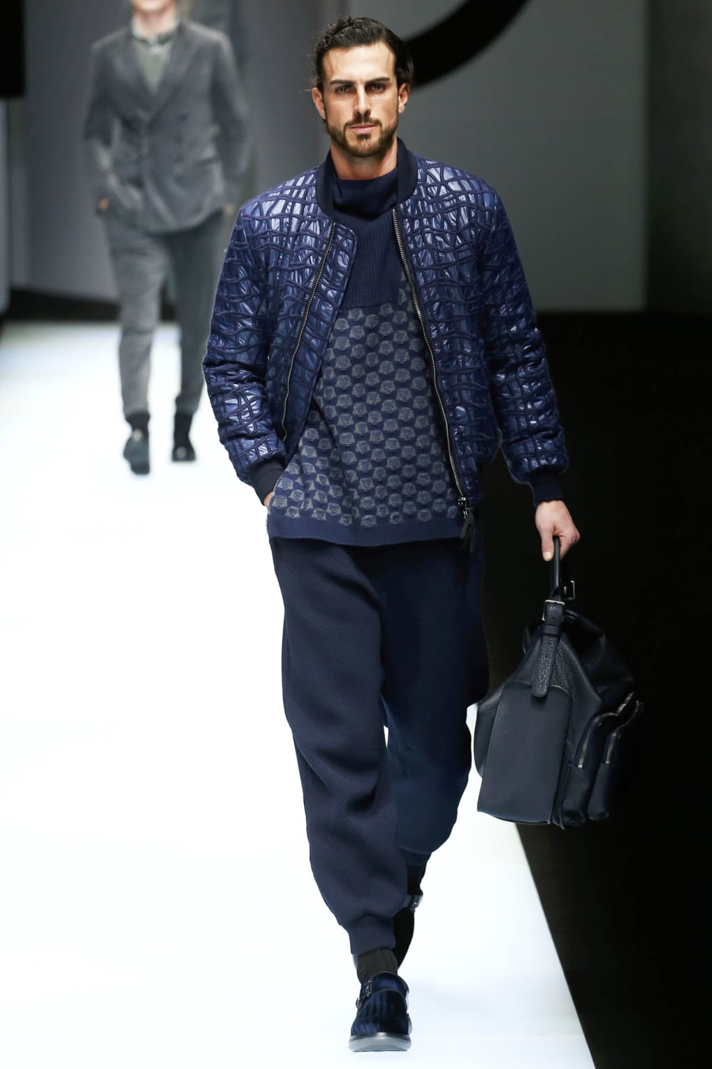 Fashion Week Milan Fall/Winter 2018 look 76 from the Giorgio Armani collection menswear