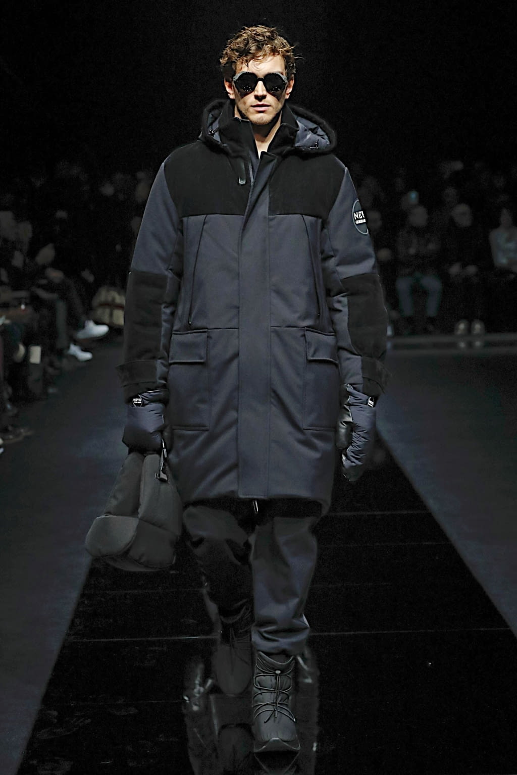 Fashion Week Milan Fall/Winter 2020 look 6 from the Giorgio Armani collection menswear