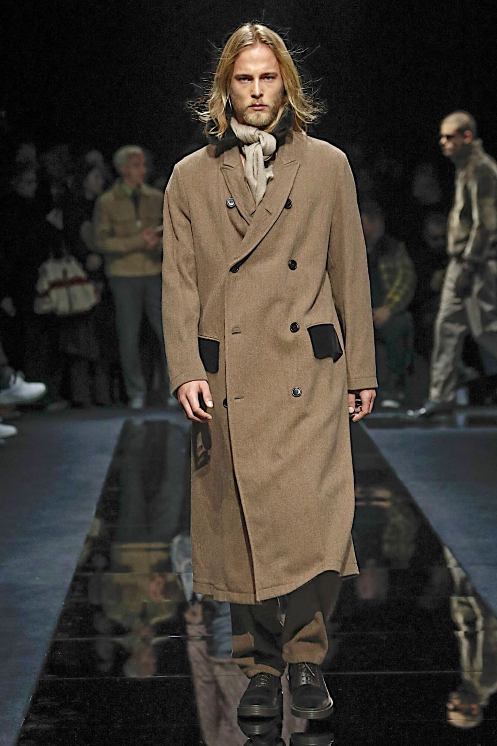 Fashion Week Milan Fall/Winter 2020 look 25 de la collection Giorgio Armani menswear