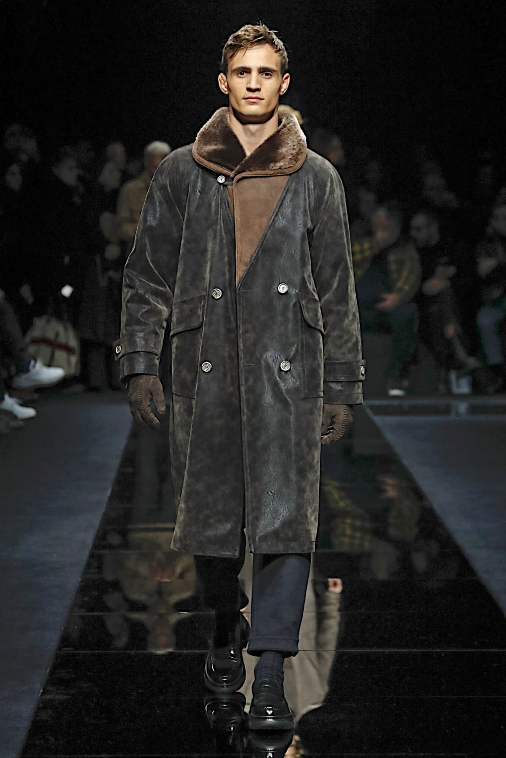 Fashion Week Milan Fall/Winter 2020 look 28 de la collection Giorgio Armani menswear