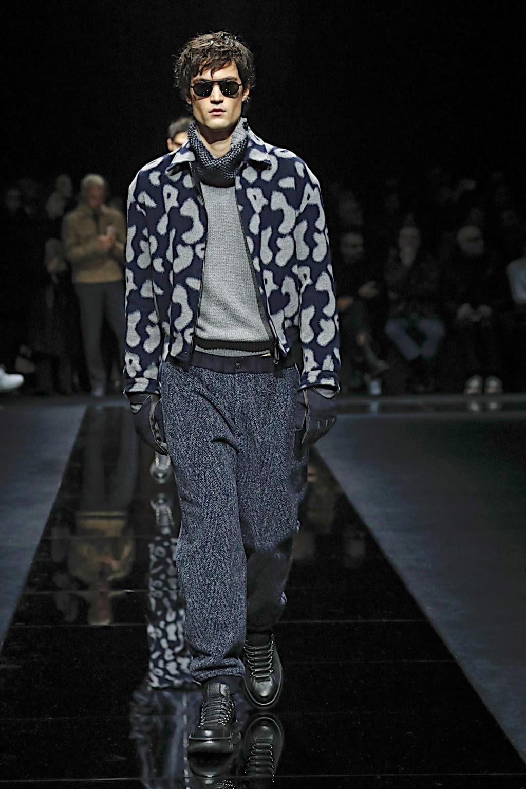 Fashion Week Milan Fall/Winter 2020 look 52 from the Giorgio Armani collection menswear