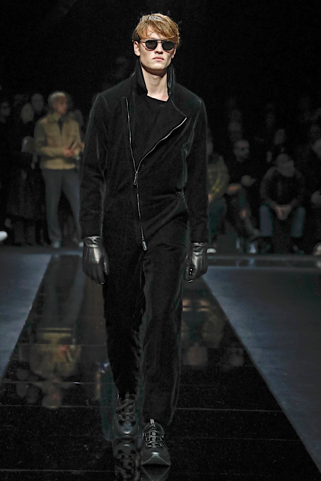 Fashion Week Milan Fall/Winter 2020 look 75 from the Giorgio Armani collection menswear