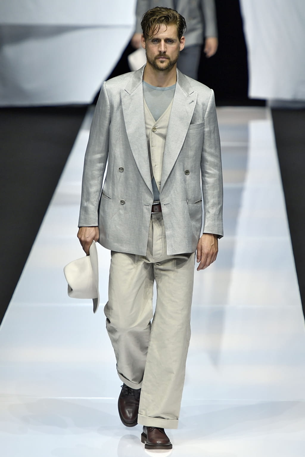 Fashion Week Milan Spring/Summer 2019 look 3 from the Giorgio Armani collection 男装