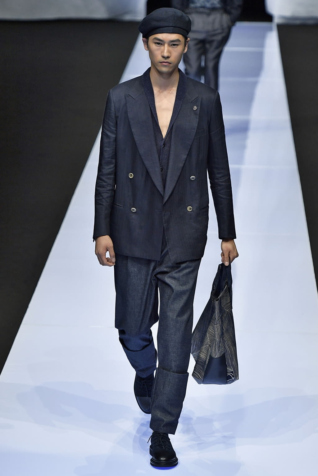 Fashion Week Milan Spring/Summer 2019 look 18 de la collection Giorgio Armani menswear