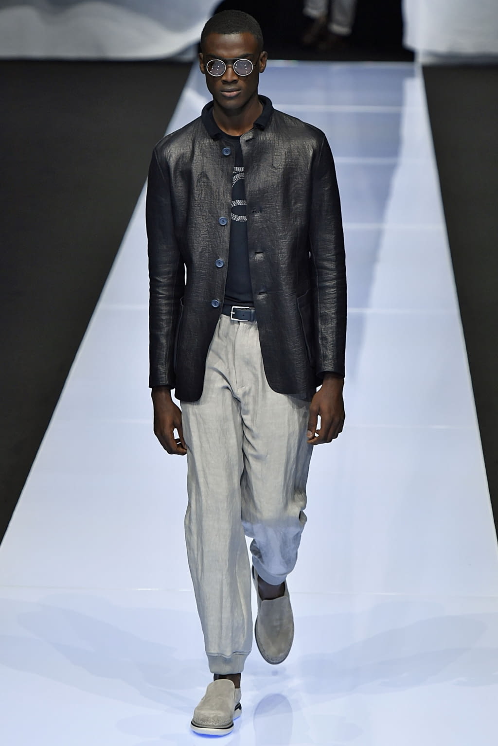 Giorgio Armani SS19 menswear 26 Tagwalk Le Moteur de Recherche de la Mode