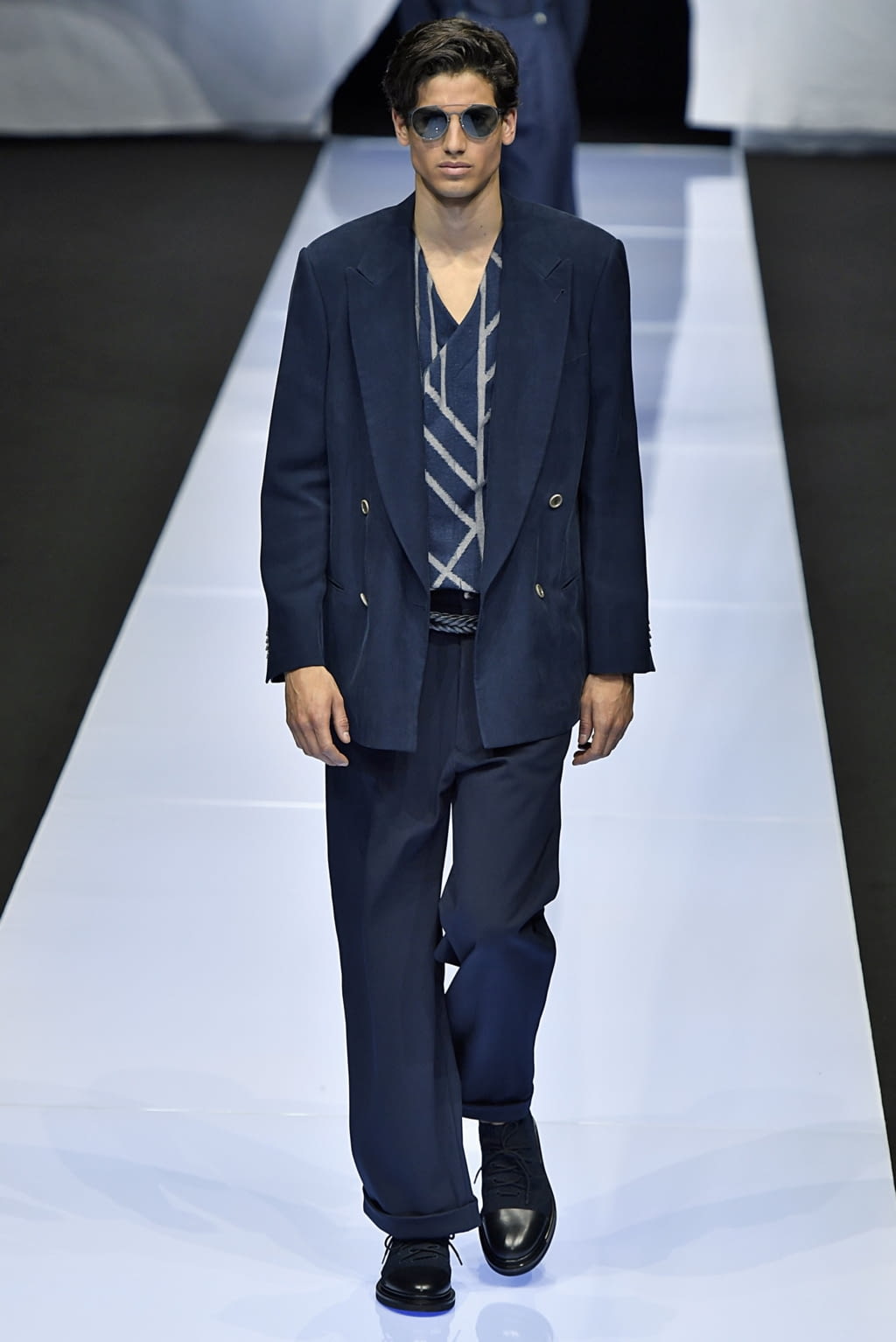Fashion Week Milan Spring/Summer 2019 look 30 de la collection Giorgio Armani menswear