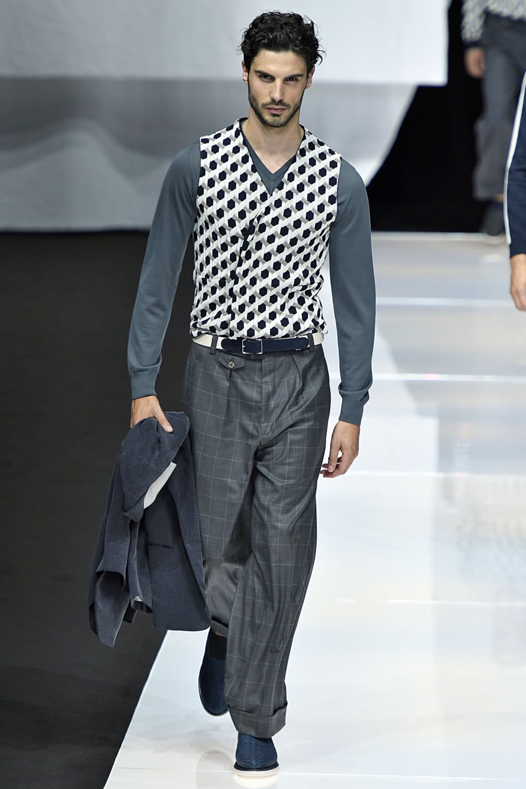 Fashion Week Milan Spring/Summer 2019 look 43 from the Giorgio Armani collection menswear