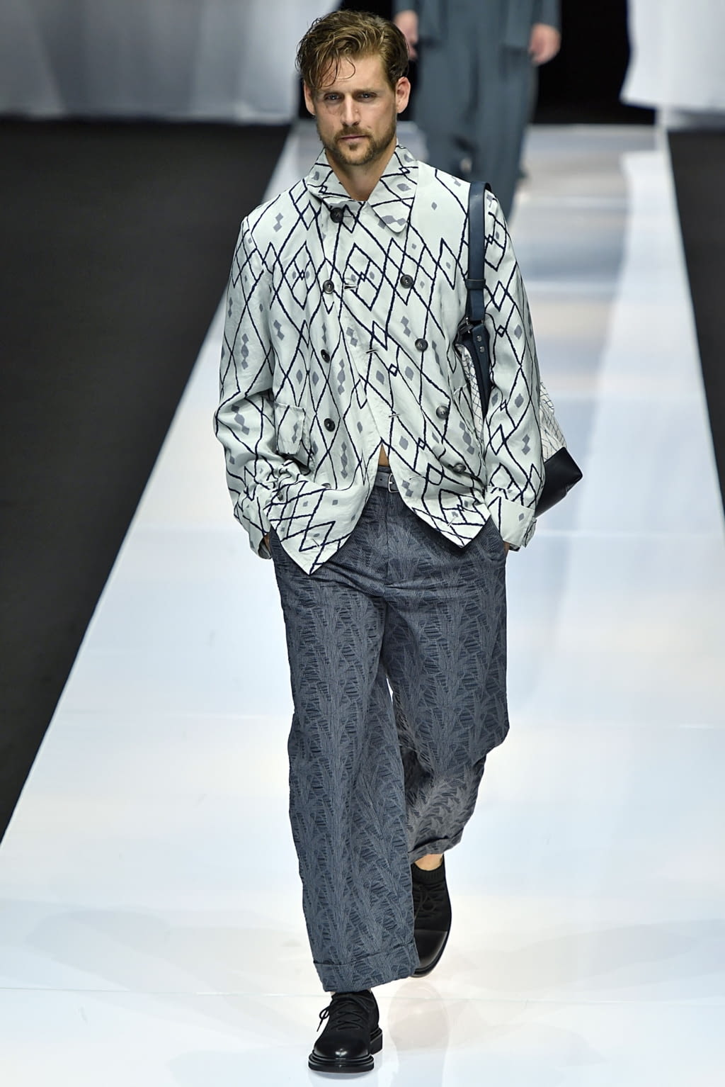 Fashion Week Milan Spring/Summer 2019 look 70 from the Giorgio Armani collection menswear