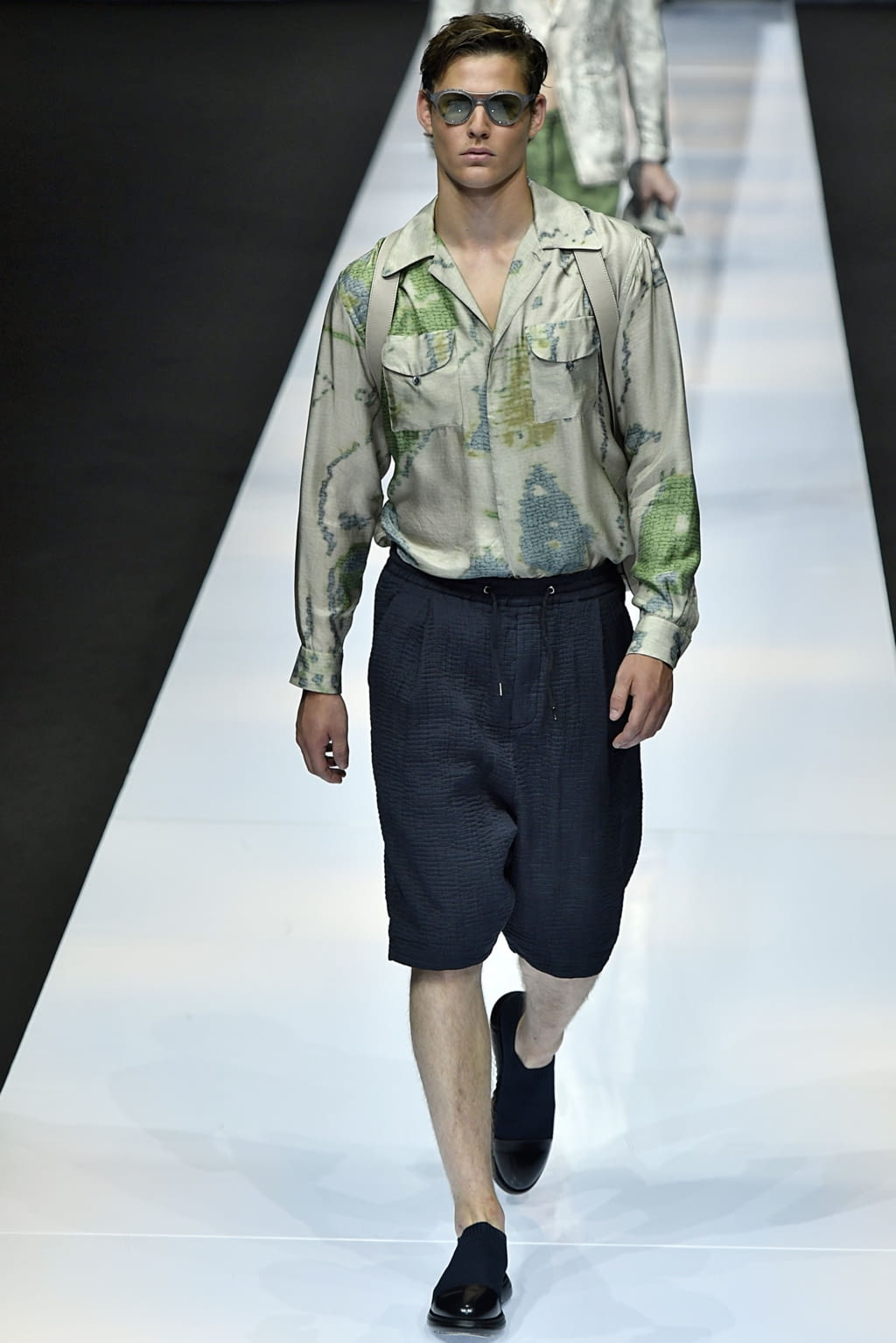 Fashion Week Milan Spring/Summer 2019 look 73 from the Giorgio Armani collection menswear