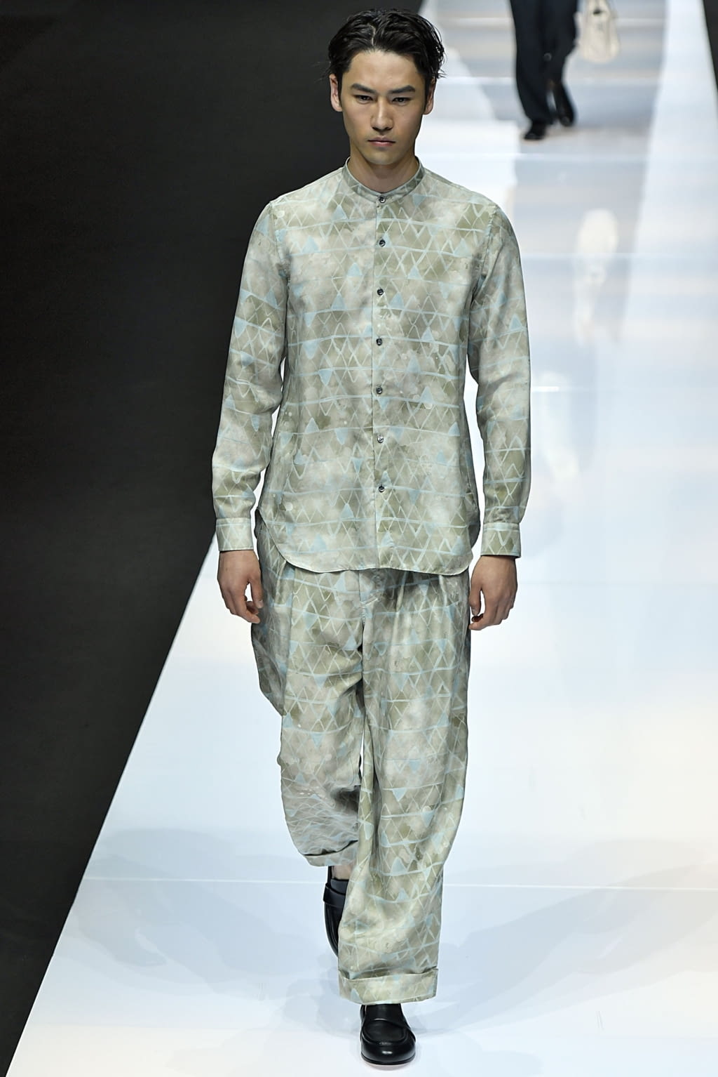 Fashion Week Milan Spring/Summer 2019 look 79 de la collection Giorgio Armani menswear