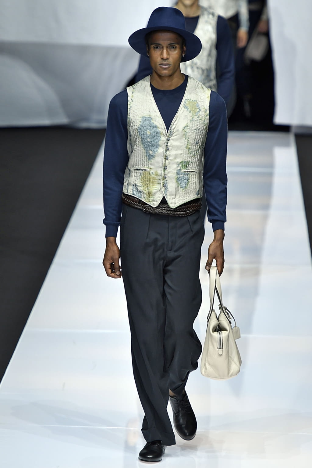 Fashion Week Milan Spring/Summer 2019 look 80 from the Giorgio Armani collection 男装