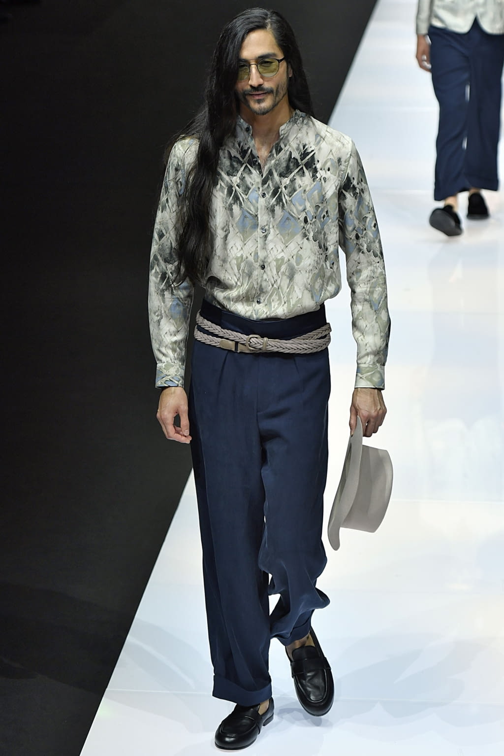 Fashion Week Milan Spring/Summer 2019 look 85 from the Giorgio Armani collection 男装