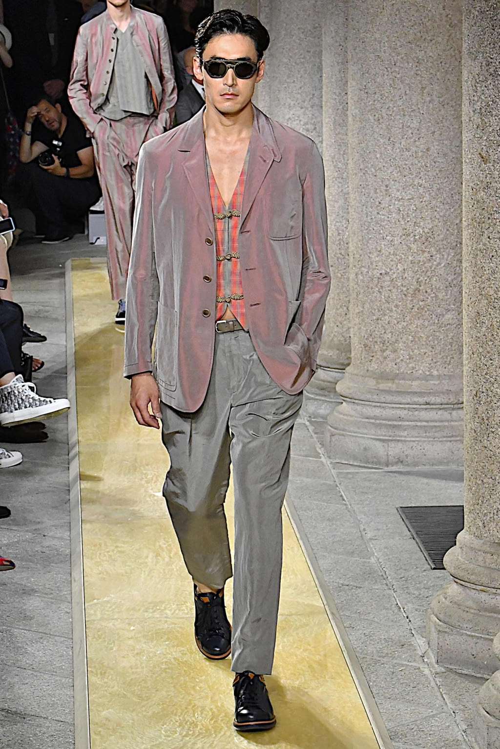 Fashion Week Milan Spring/Summer 2020 look 79 from the Giorgio Armani collection 男装