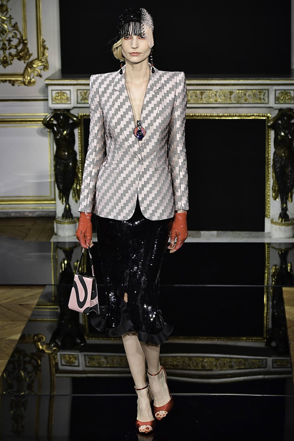 Fashion Week Paris Spring/Summer 2019 look 5 from the Giorgio Armani Privé collection couture