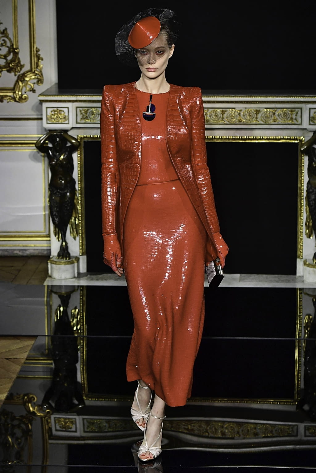Fashion Week Paris Spring/Summer 2019 look 33 from the Giorgio Armani Privé collection couture