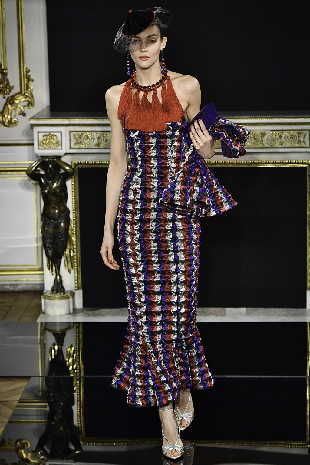 Fashion Week Paris Spring/Summer 2019 look 60 from the Giorgio Armani Privé collection couture