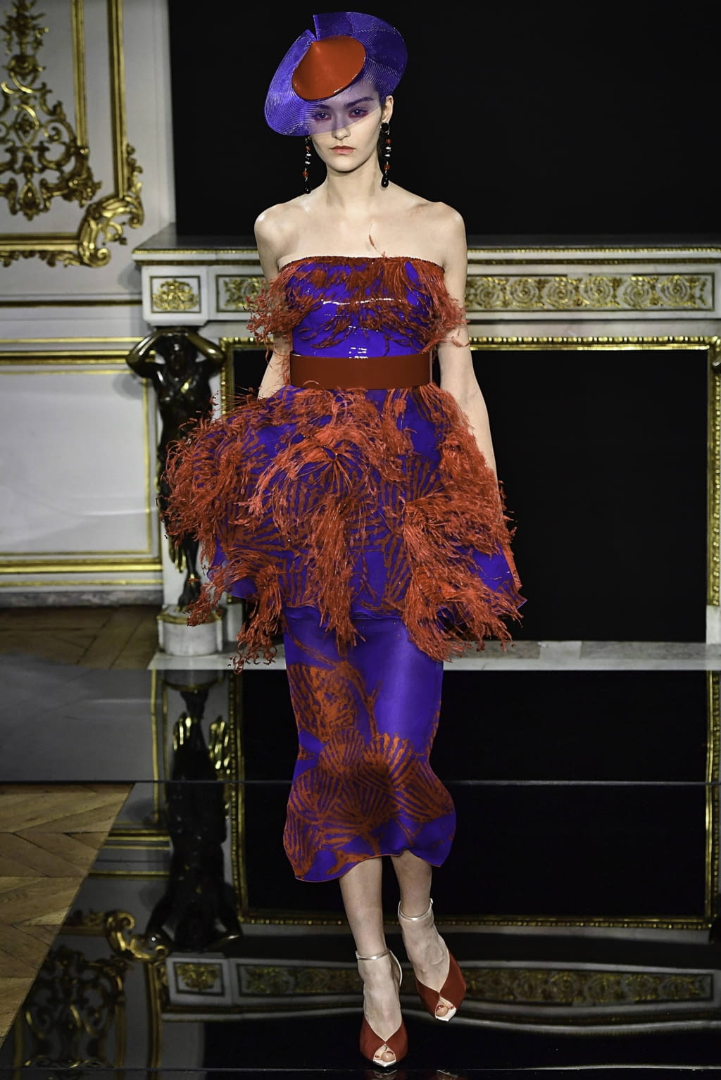 Fashion Week Paris Spring/Summer 2019 look 62 from the Giorgio Armani Privé collection couture