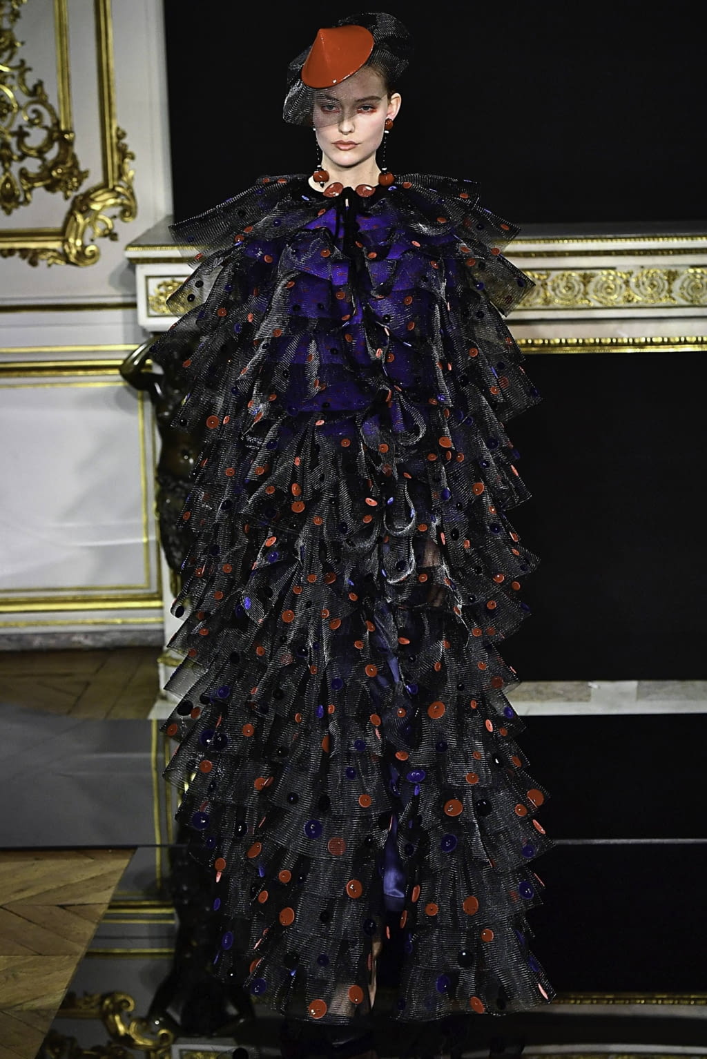 Fashion Week Paris Spring/Summer 2019 look 75 from the Giorgio Armani Privé collection couture