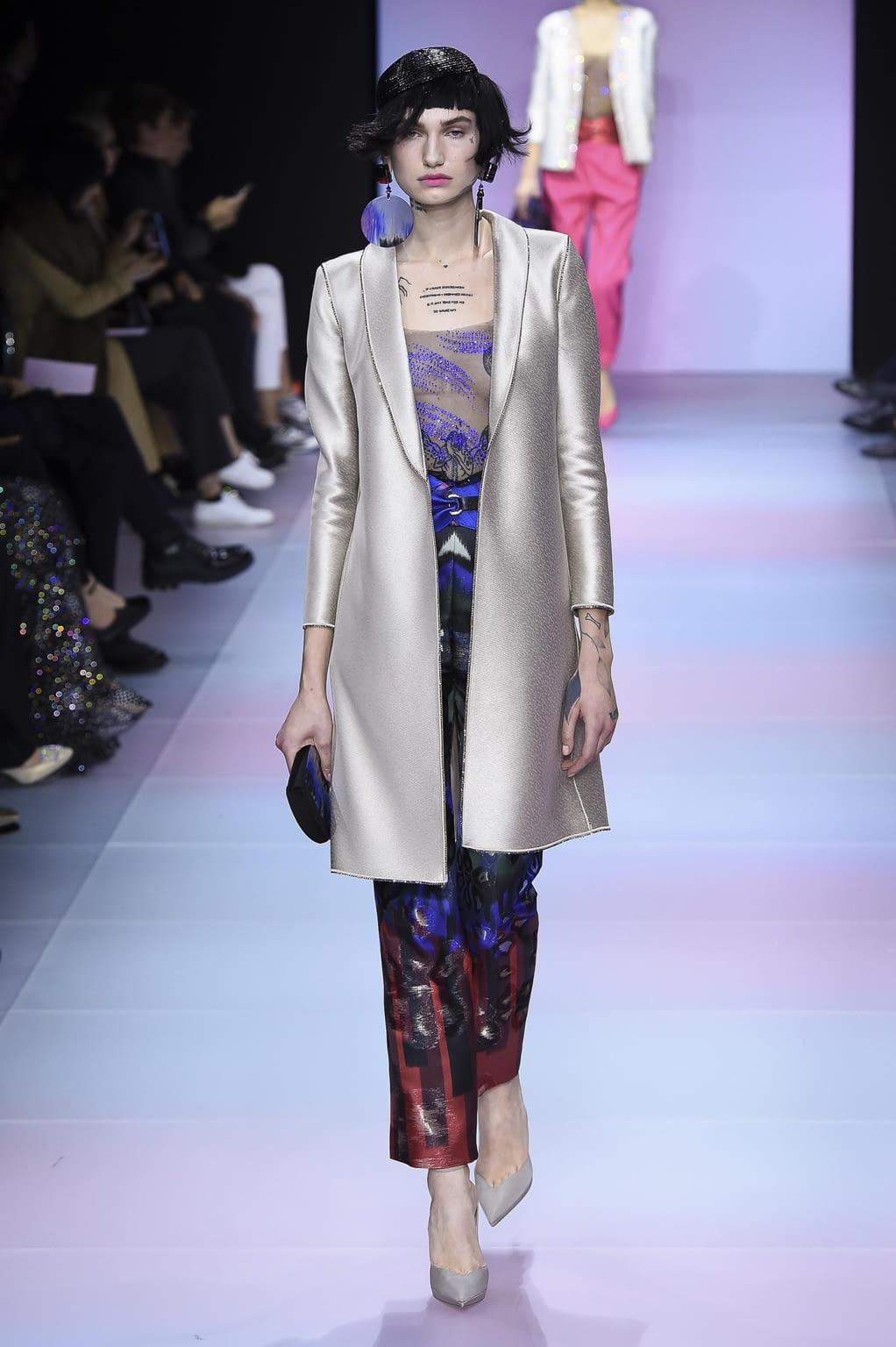 Fashion Week Paris Spring/Summer 2020 look 2 de la collection Giorgio Armani Privé couture