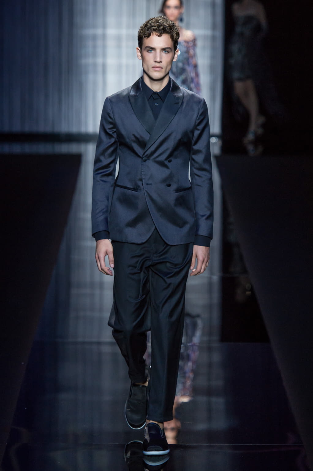 Fashion Week Milan Spring/Summer 2017 look 44 de la collection Giorgio Armani womenswear