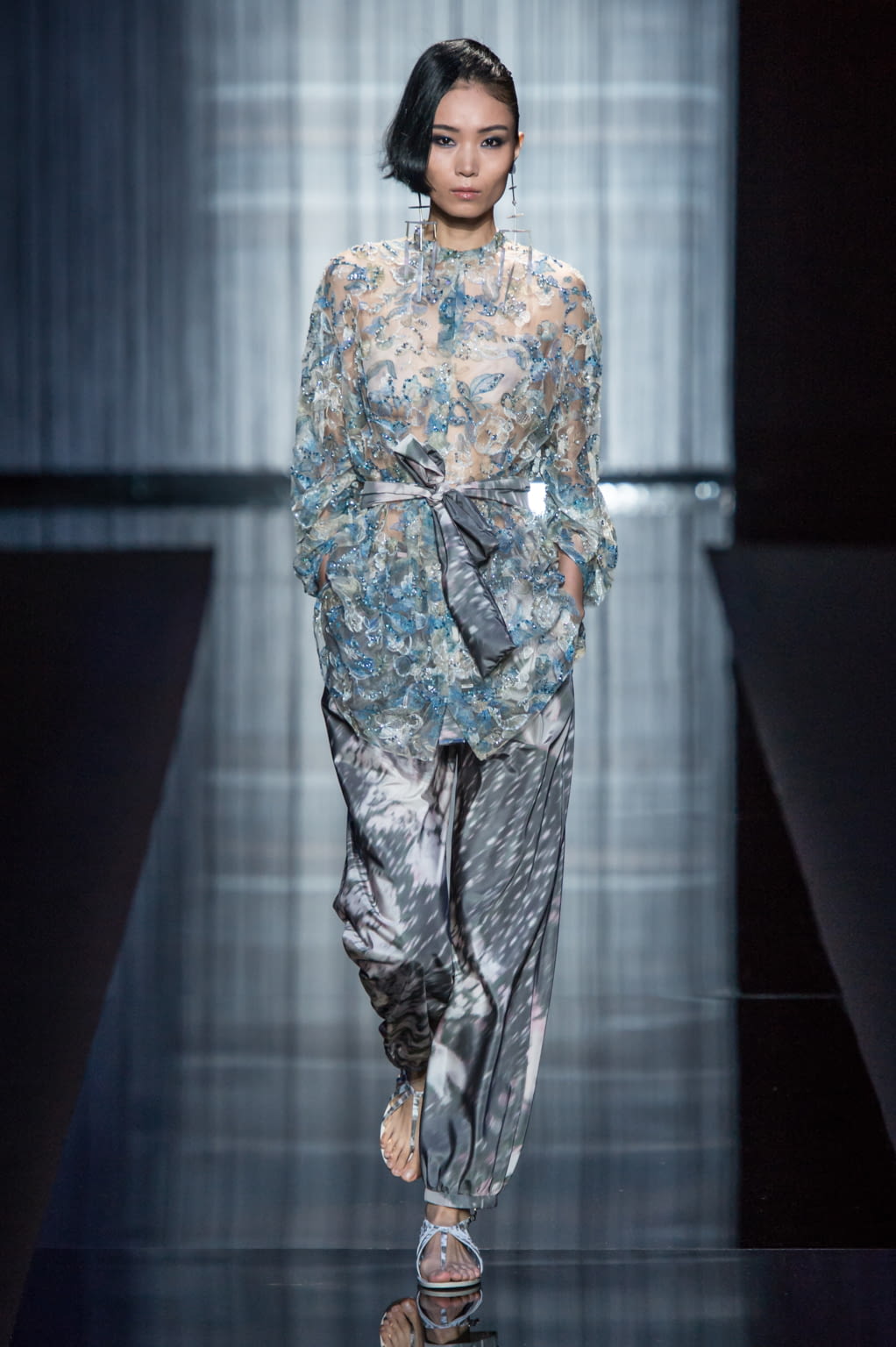 Fashion Week Milan Spring/Summer 2017 look 50 from the Giorgio Armani collection womenswear