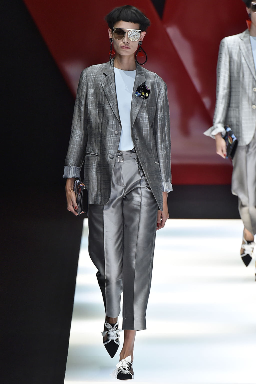 Fashion Week Milan Spring/Summer 2018 look 39 from the Giorgio Armani collection womenswear