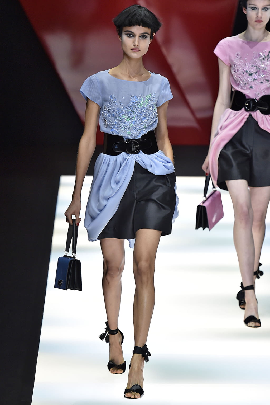 Fashion Week Milan Spring/Summer 2018 look 49 de la collection Giorgio Armani womenswear