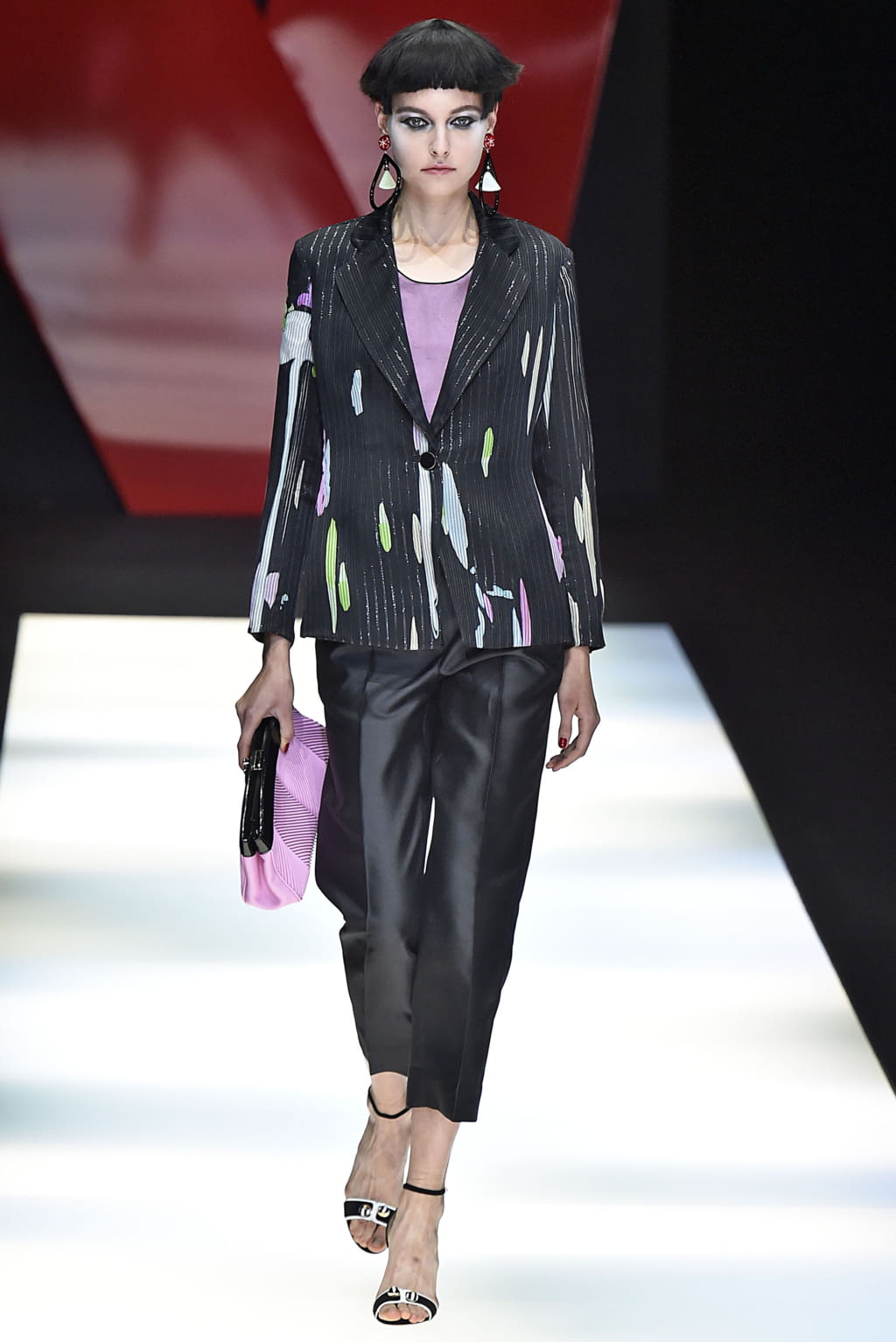 Fashion Week Milan Spring/Summer 2018 look 57 from the Giorgio Armani collection 女装