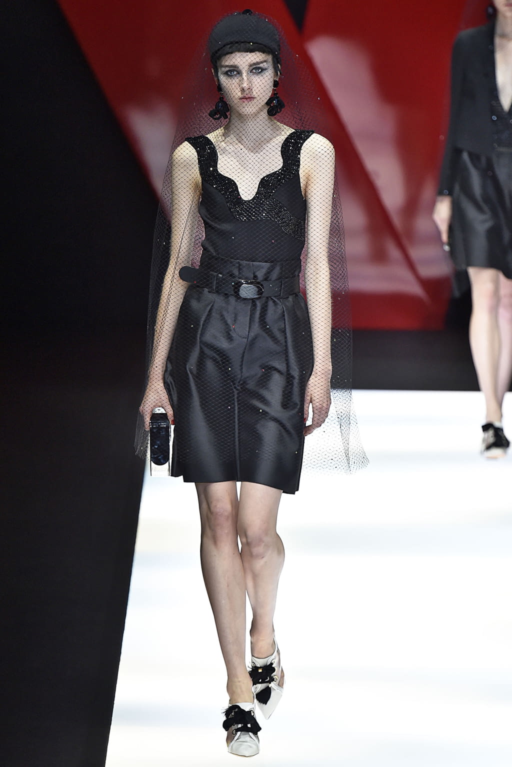 Fashion Week Milan Spring/Summer 2018 look 65 from the Giorgio Armani collection womenswear