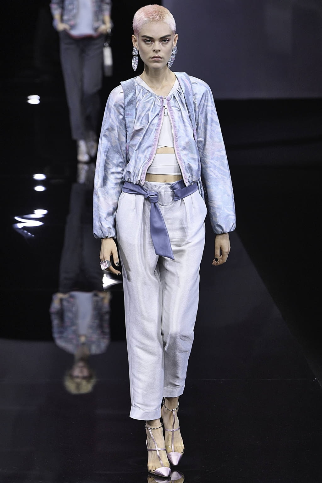 Fashion Week Milan Spring/Summer 2019 look 14 from the Giorgio Armani collection 女装