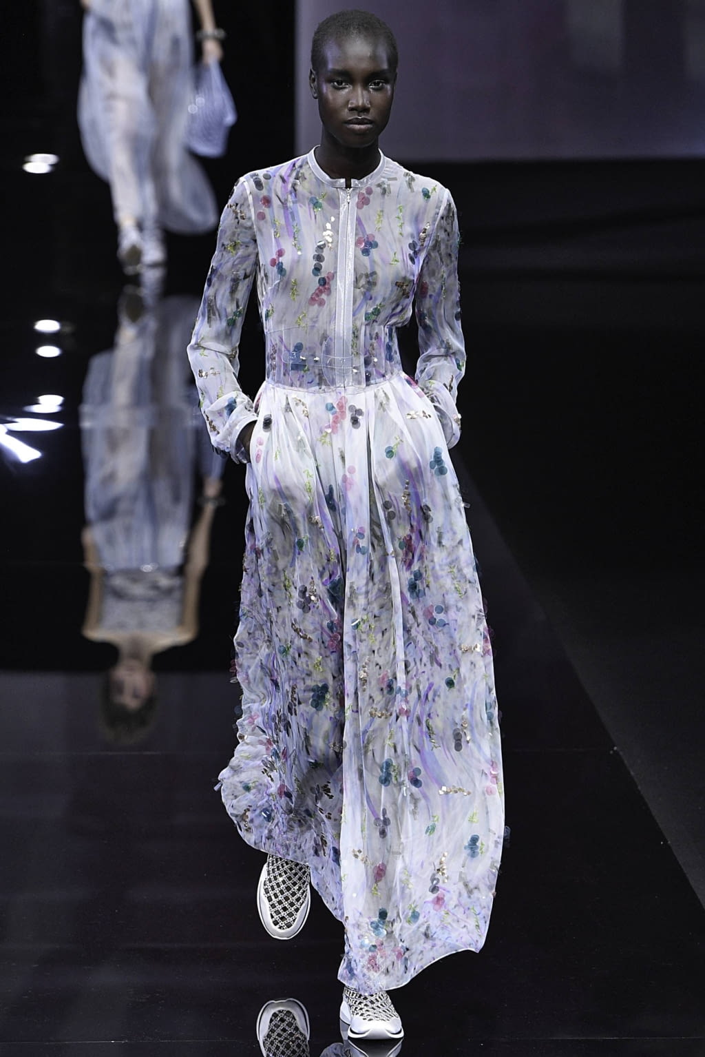 Fashion Week Milan Spring/Summer 2019 look 17 from the Giorgio Armani collection womenswear
