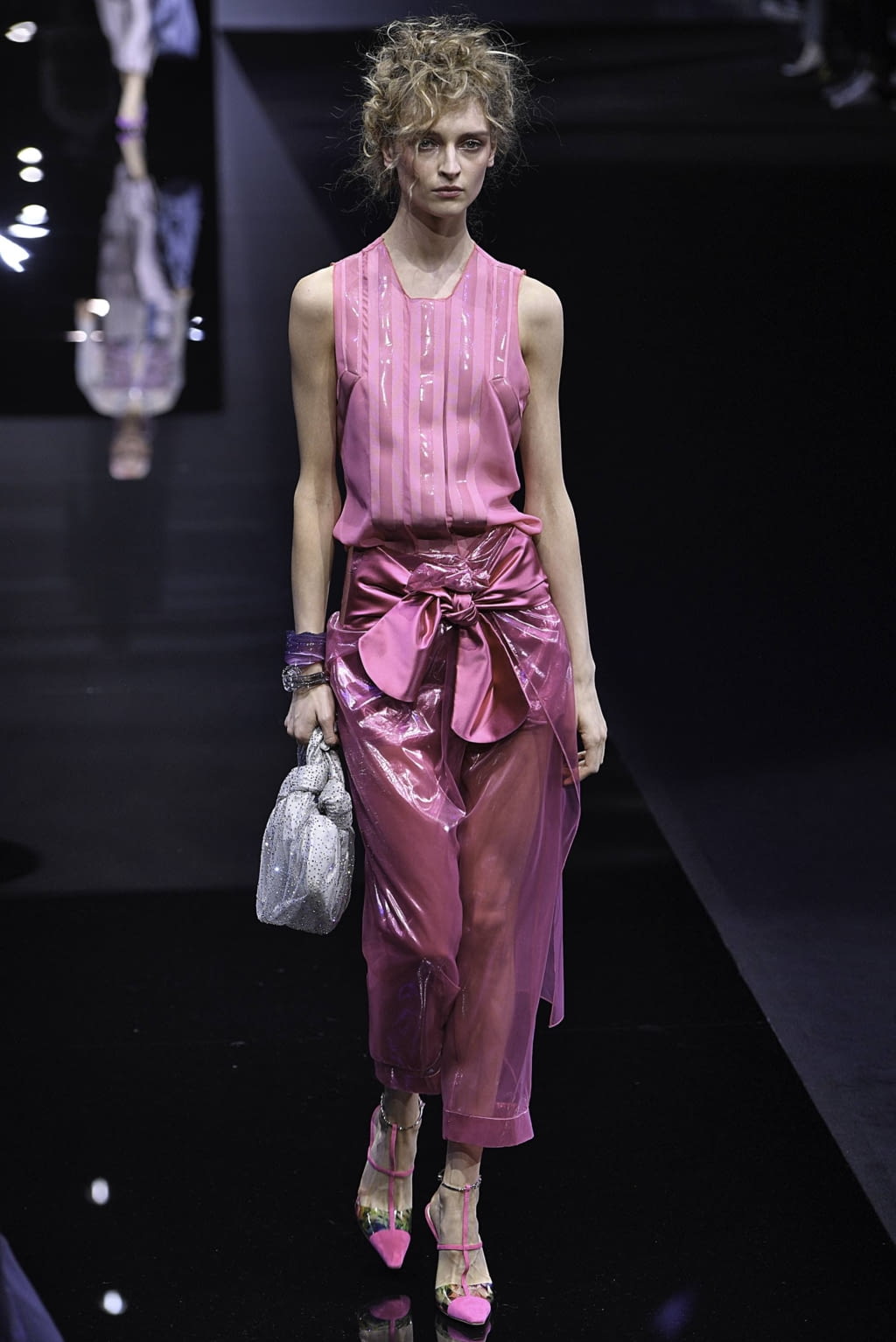 Fashion Week Milan Spring/Summer 2019 look 45 from the Giorgio Armani collection 女装