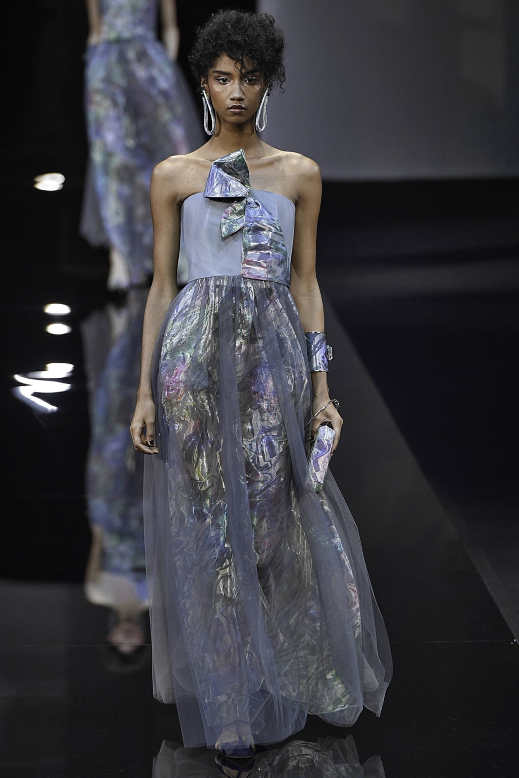 Fashion Week Milan Spring/Summer 2019 look 60 from the Giorgio Armani collection womenswear