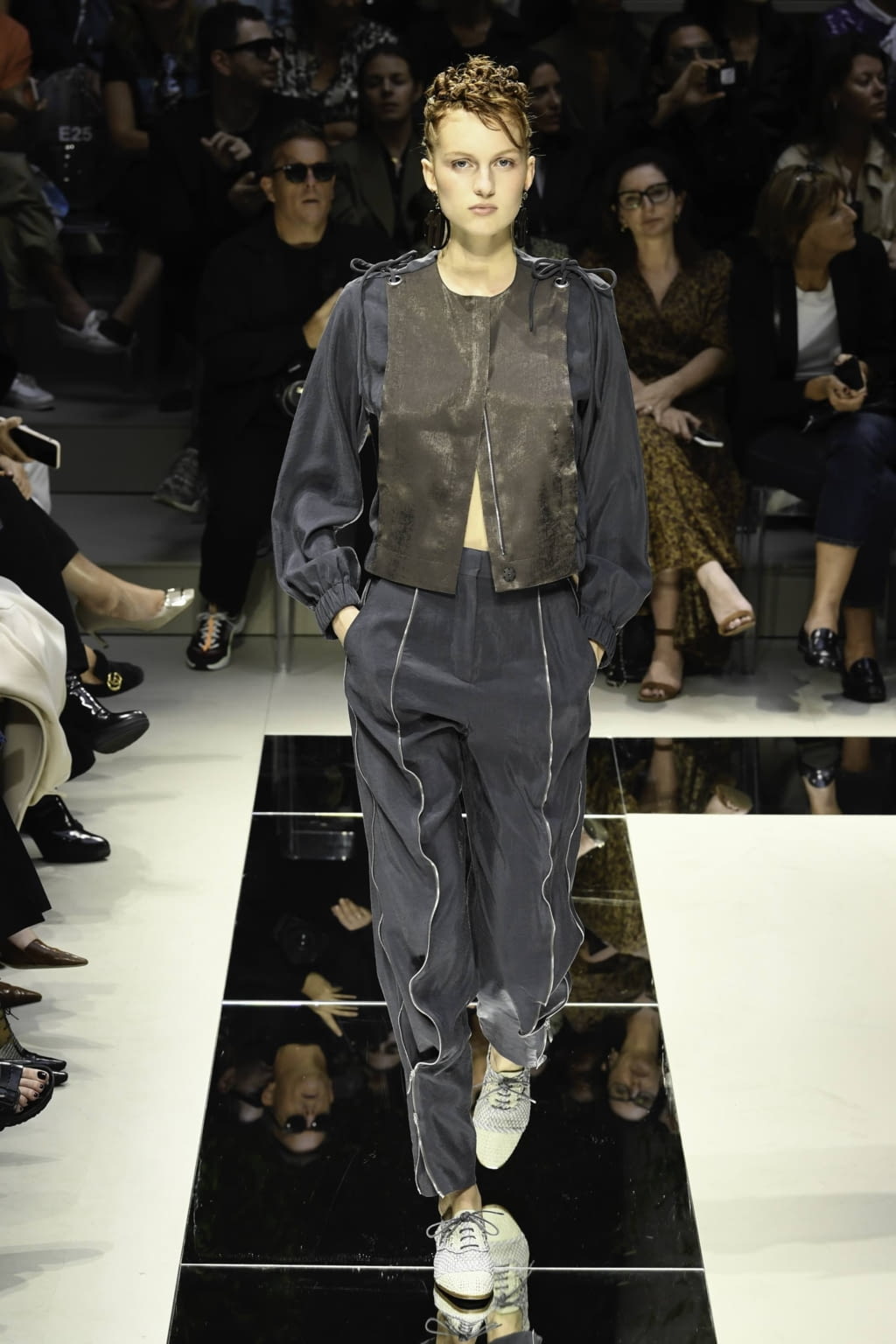Fashion Week Milan Spring/Summer 2020 look 4 from the Giorgio Armani collection womenswear
