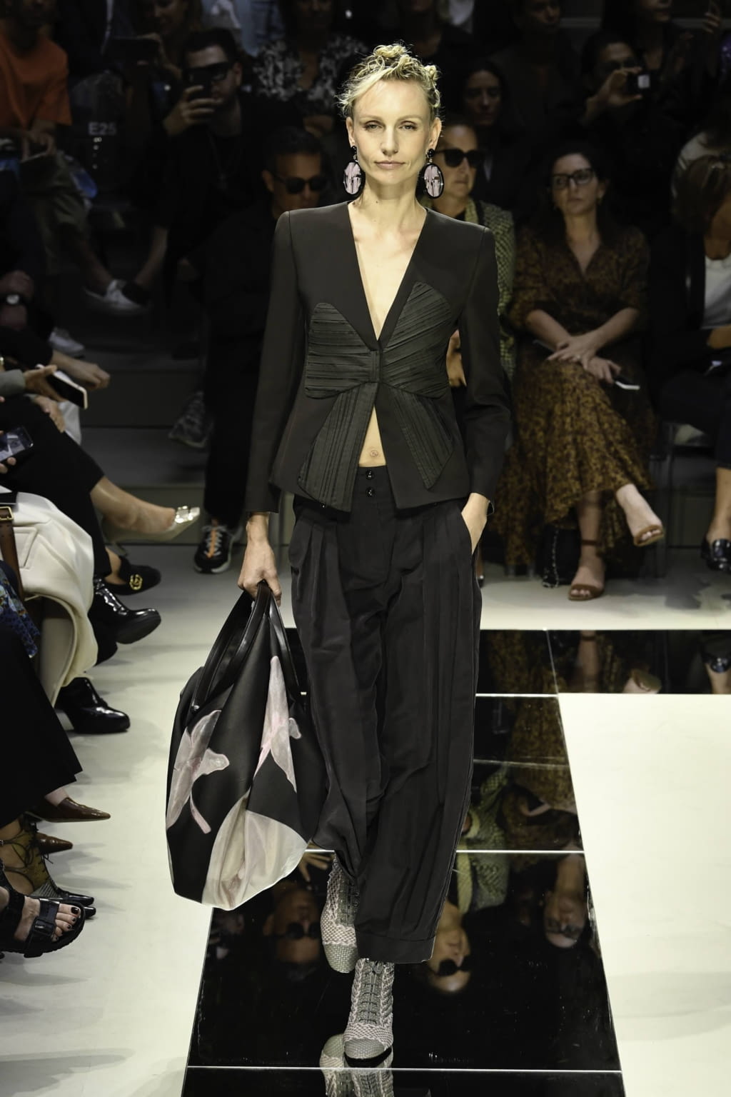 Fashion Week Milan Spring/Summer 2020 look 7 from the Giorgio Armani collection 女装