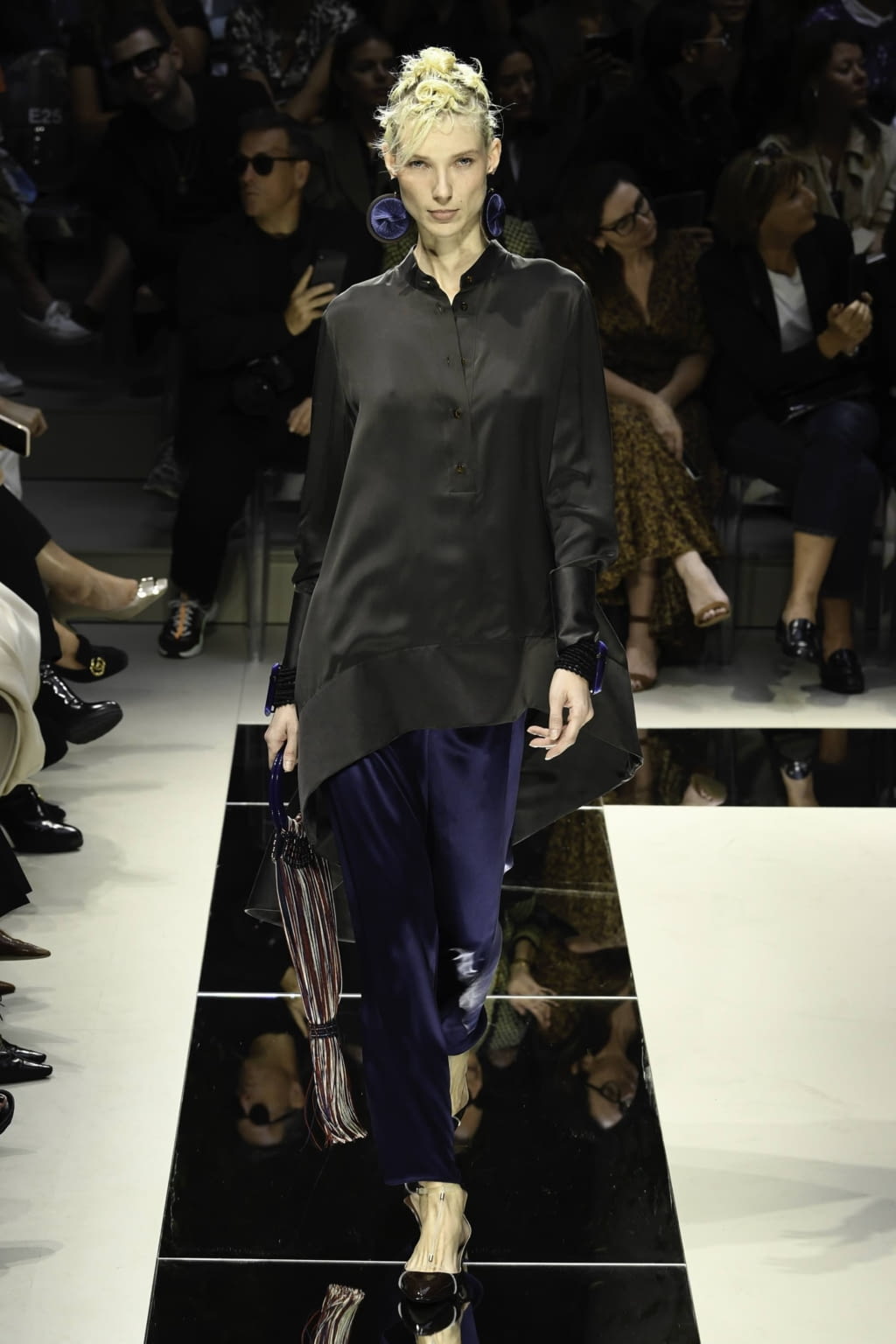 Fashion Week Milan Spring/Summer 2020 look 13 from the Giorgio Armani collection womenswear