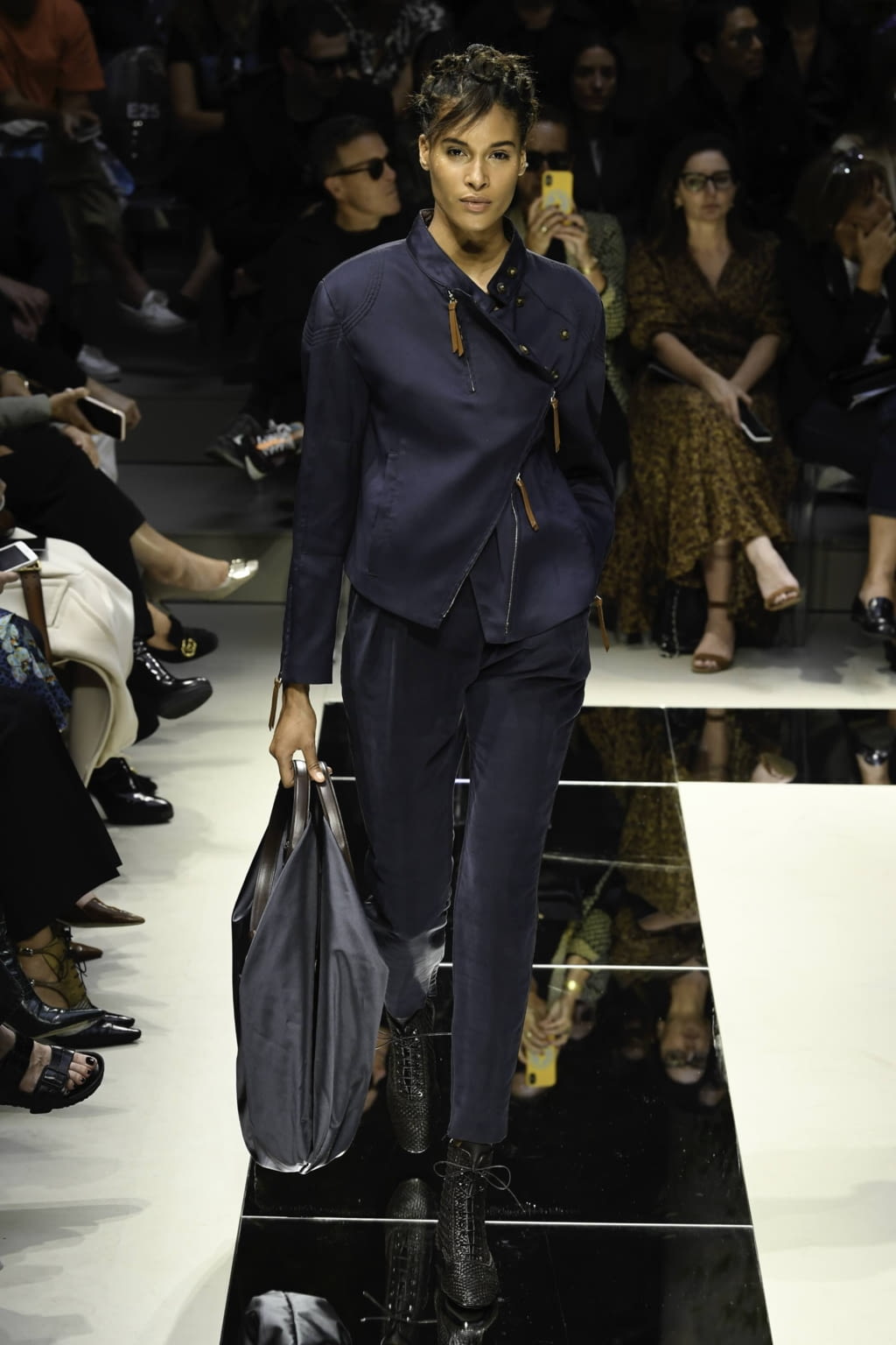 Fashion Week Milan Spring/Summer 2020 look 18 from the Giorgio Armani collection womenswear